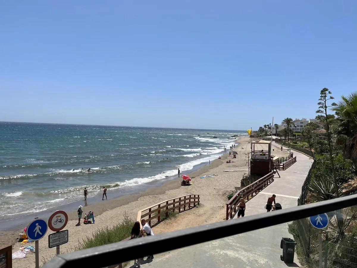 Apartamento Miraflores Tres Piscinas Cerca Del Mar - Albamar contacts